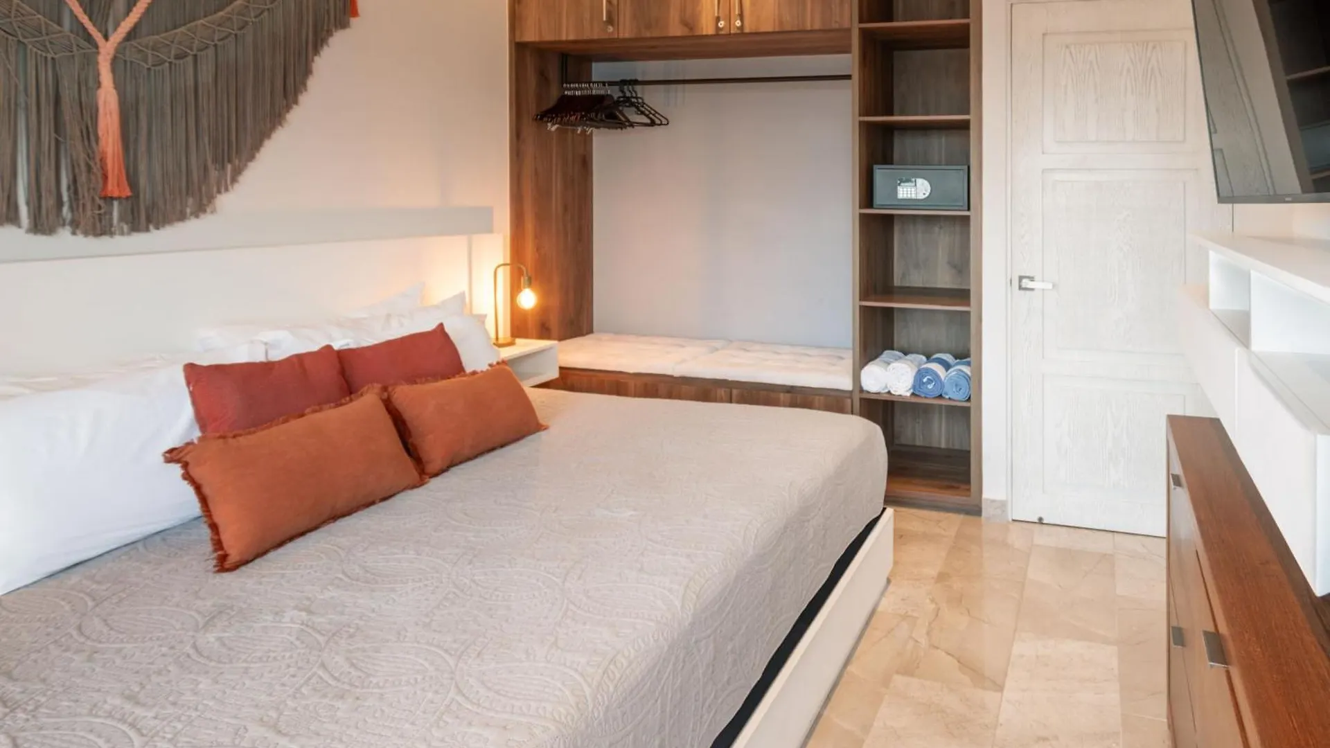 Apartment Luxury 1Br Condo-Amazing Oceanviews Prime Location Close To Beach Playa del Carmen